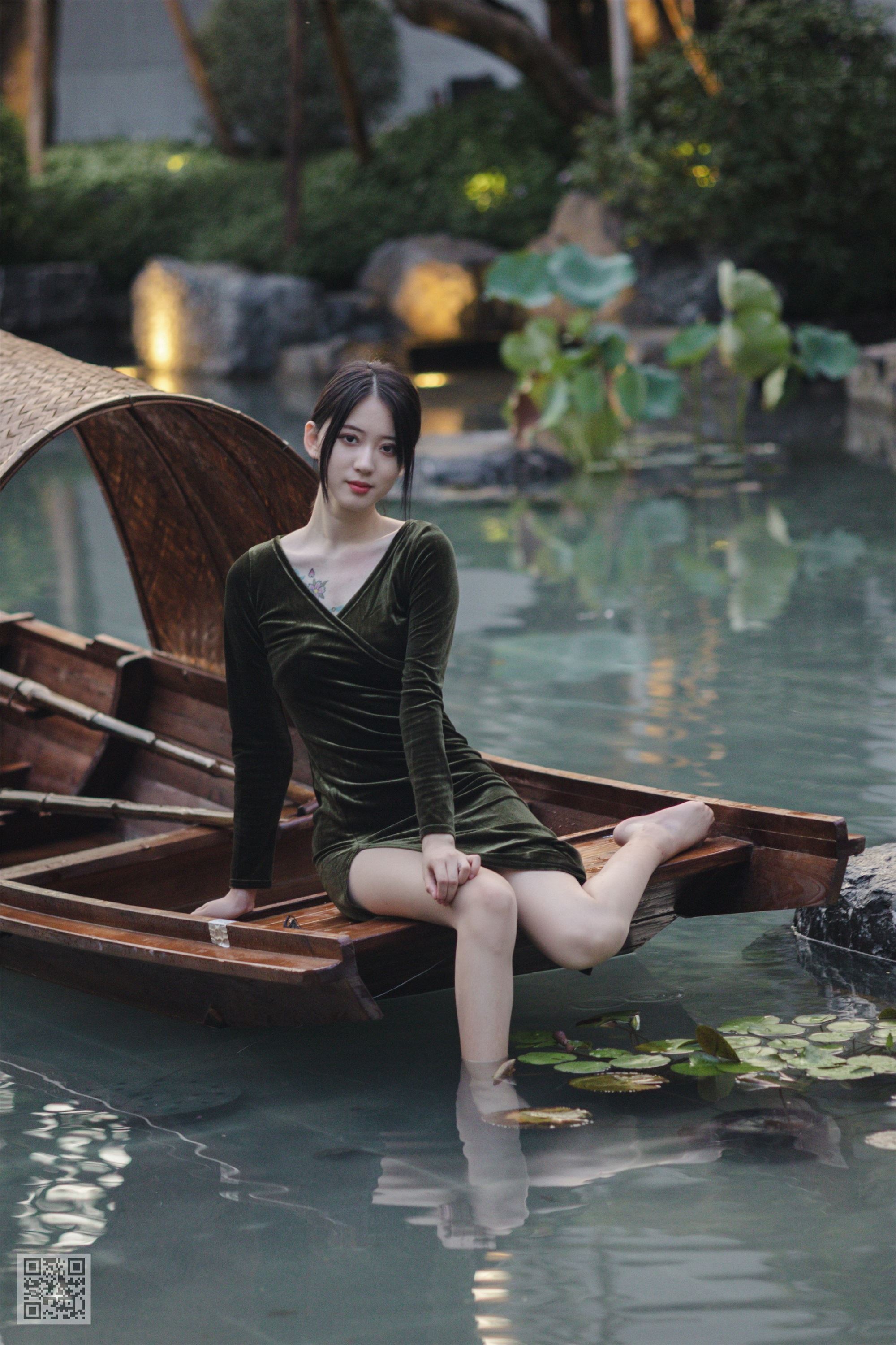 尤蜜丝 穿搭写真 NO.111